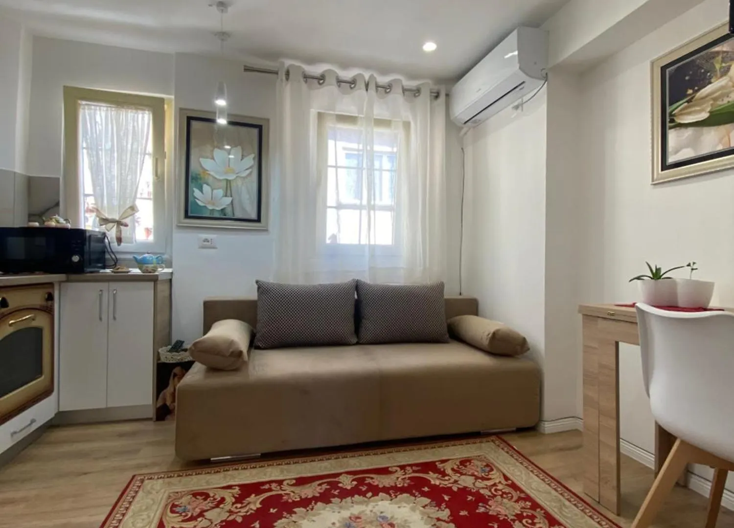 Central Welcoming Apartment In Tirana